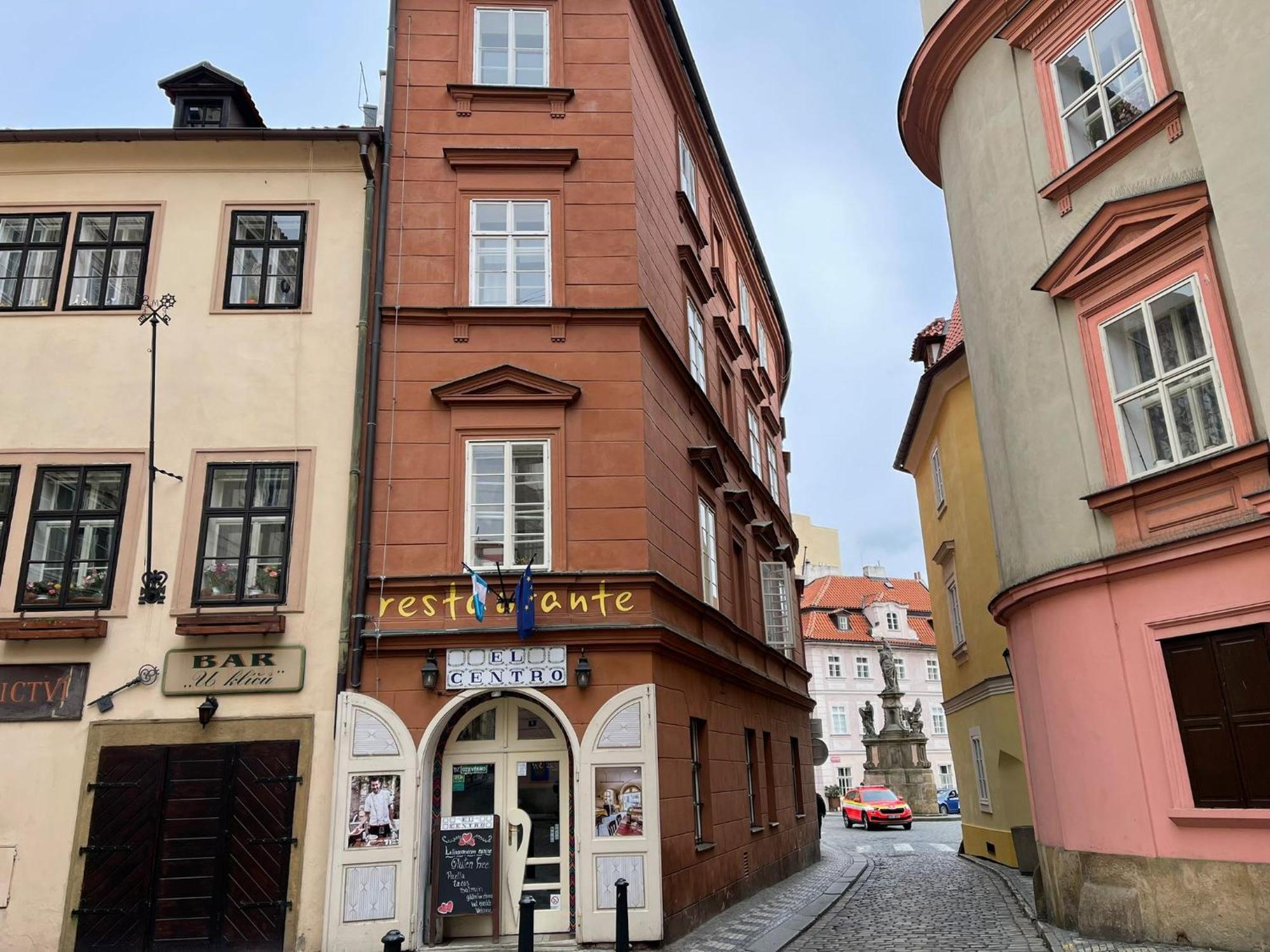 Holiday home Cozygem House 2 Mins Walk Charles Bridge *