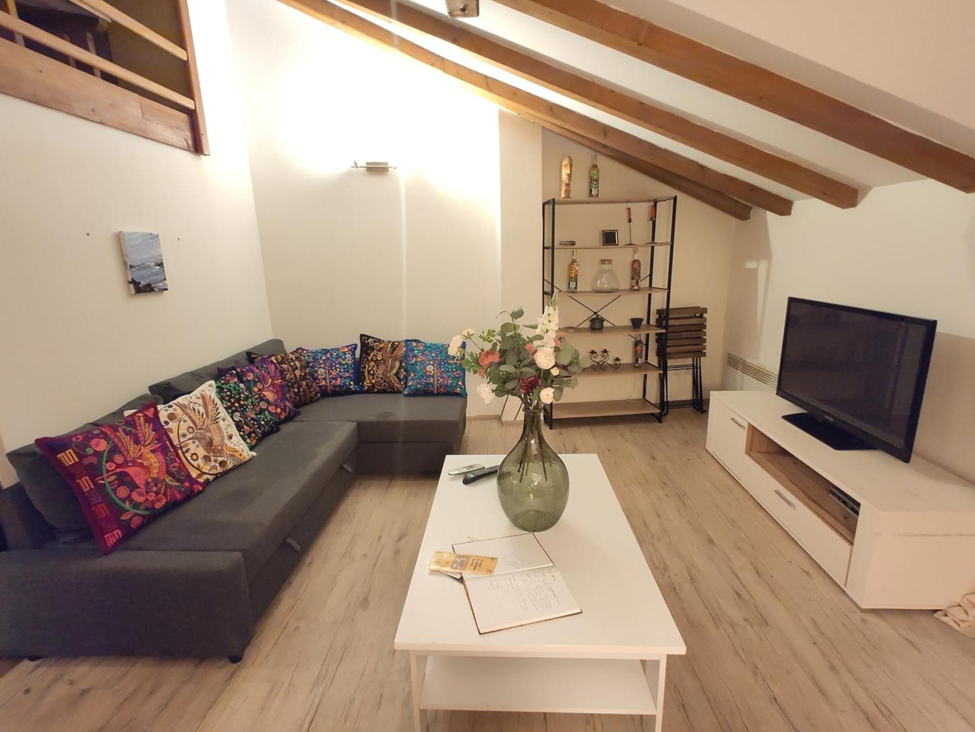 Cozygem House 2 Mins Walk Charles Bridge Holiday home *