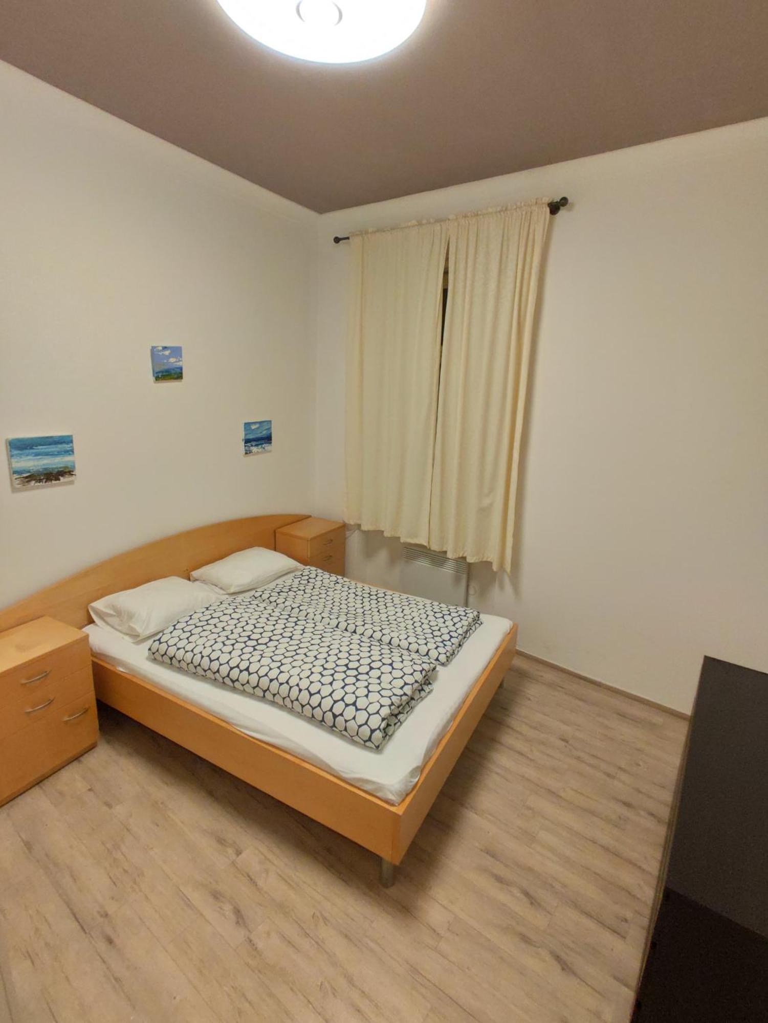 Cozygem House 2 Mins Walk Charles Bridge Holiday home Prague