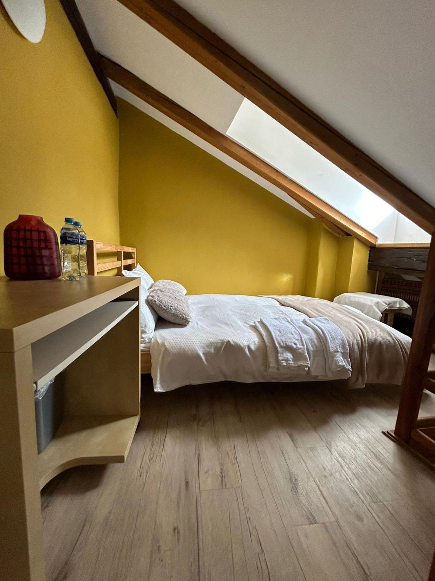 Holiday home Cozygem House 2 Mins Walk Charles Bridge Prague